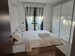 APP 10 - Splendido Appartamento Giardino, Parcheggio Monza